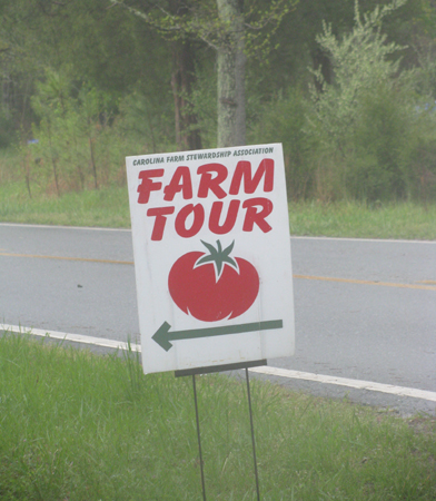 farm tour sign